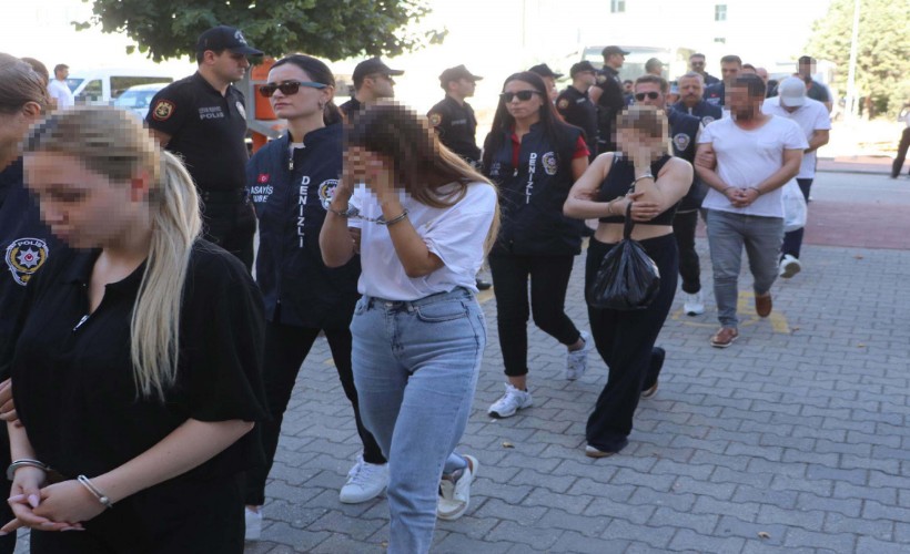 Denizli merkezli 6 ilde örgütlü eskort dolandırıcılığına 22 gözaltı