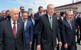 Eleştirilerin ardından sürpriz zirve: Erdoğan, Bahçeli, Destici bir araya geldi