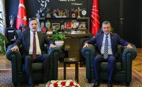 Erkan Baş'tan Özgür Özel'e dayanışma ziyareti