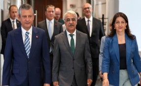 Görüşmenin ayrıntısı ortaya çıktı: Özel'den dikkat çeken talep