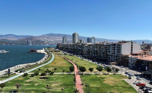 Hava mevsim normallerinin üzerinde çıktı; Kordon boş kaldı!