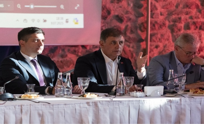 İEKKK 'yangın' gündemi ile toplandı; Tugay: 'Köylerimizi yeniden yapılandırmamız gerekiyor'