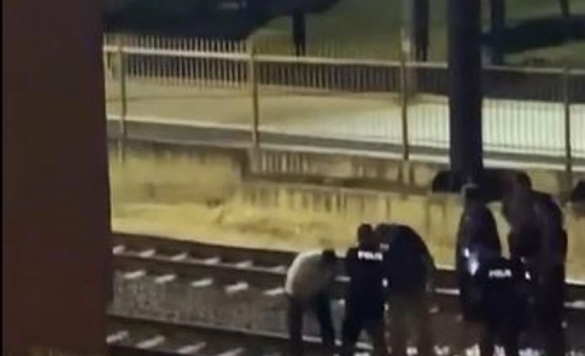 İZBAN hattında feci olay: Bir kişi intihar etti!