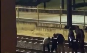 İZBAN hattında feci olay: Bir kişi intihar etti!