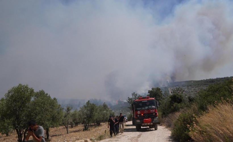 İzmir İtfaiyesi Çeşme Ildır için teyakkuza geçti