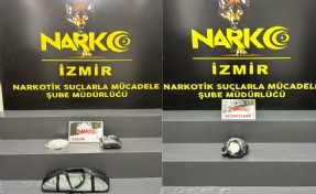 İzmir'de iki ayrı otomobilde uyuşturucu ele geçirildi; 2 tutuklama