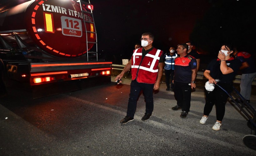 İzmir'in dört bir yanı alevlere teslim