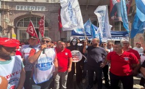 KESK İzmir’den işten çıkarılan işçilere destek: Maaşlara göz dikenlerin gözünü çıkarırız!