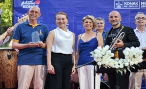 Konak’ta yazın coşkusu müzikle buluştu