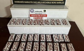 Marmaris'te 1106 adet sentetik hap ele geçirildi