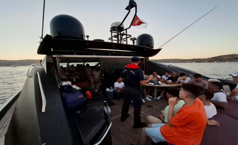 Motoryattan kaçak göçmenler çıktı!