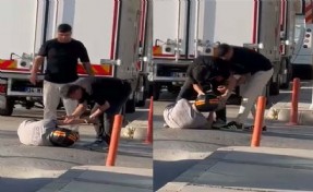 Motosiklet sürücüsüne darp kamerada; 2 gözaltı