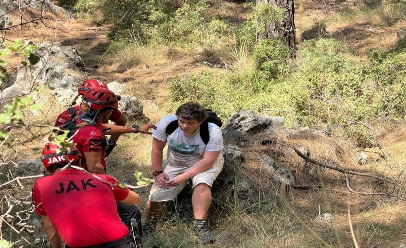 Ormanda kaybolan Rus turistin imdadına ekipler yetişti