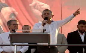 Özgür Özel'den Erdoğan'a yanıt! 'Terör örgütünün başı ile anlaştılar başkanlarımız hala içeride'