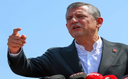 Özel'den sert tepki: 'Kâbusunuz olur rüyanıza girerim!'