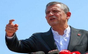 Özel'den sert tepki: 'Kâbusunuz olur rüyanıza girerim!'
