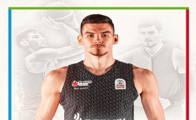 Petkimspor'da Blumbergs tamam