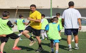 Profesyonel isimlerden Bucalı yeteneklere futbol dersi
