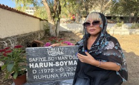 Safiye Soyman, oğlu Harun’u ölümünün 1’inci yılında gözyaşlarıyla andı