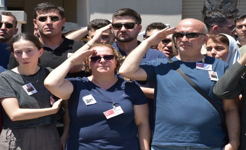 Şehit üsteğmeni son yolculuğuna ailesi, asker selamıyla uğurladı
