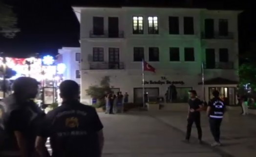Şile Belediyesi'ne operasyon: Belediye Başkanı gözaltına alındı