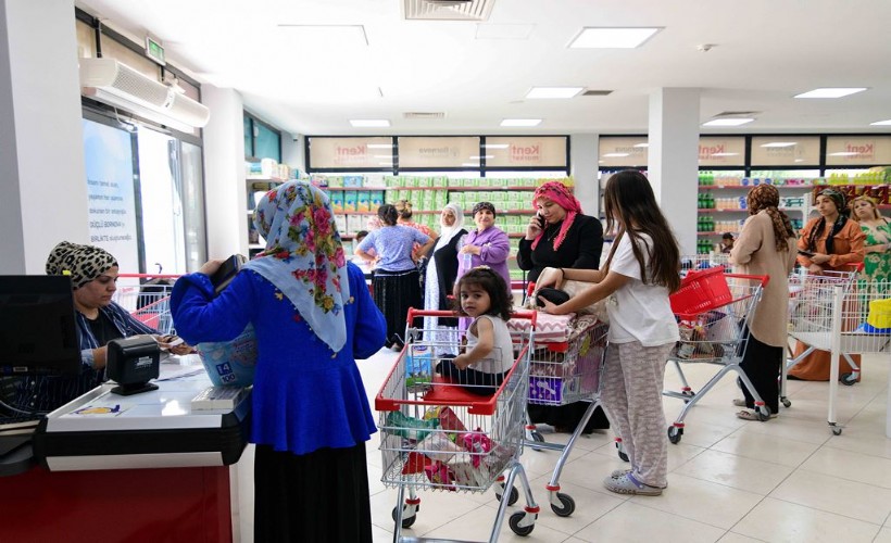 Sosyal dayanışmanın adresi Bornova Belediyesi