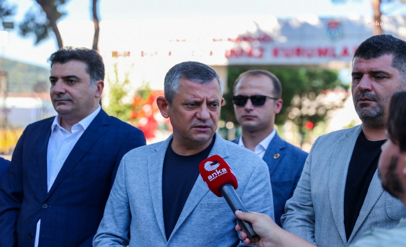 Soyer ve Aslanoğlu'nu ziyaret eden Özel, İzmir’deki iddianamelere ilişkin konuştu