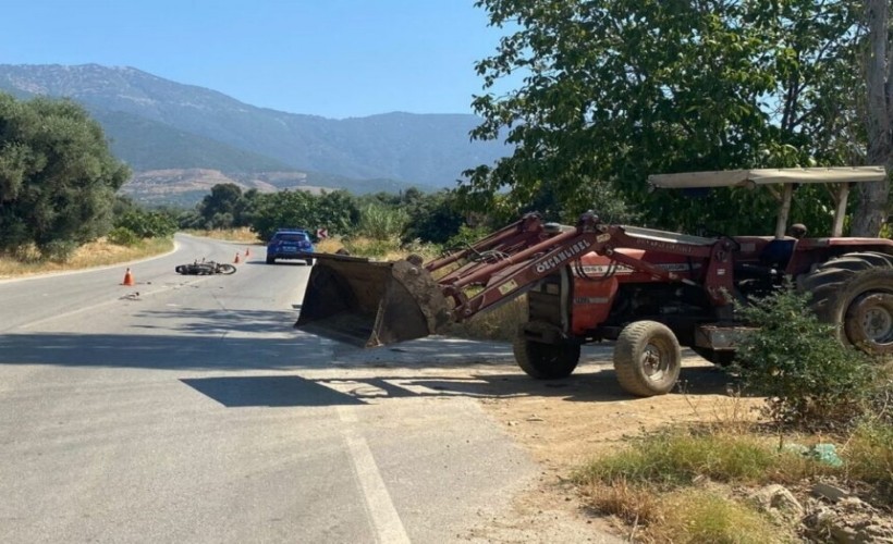 Traktör ile motosiklet çarpıştı: 1 ağır yaralı