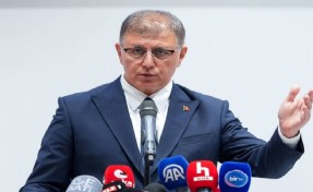 Başkan Tugay'dan operasyonlara tepki: 'Başkanları itibarsızlaştırma, muhalefeti sindirme..'