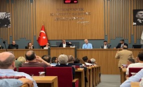 Tugay’dan ‘yerim dar diyerek talimat mı verdiniz’ sorusuna tepki: 'Saçma sapan konuşamazsınız!'