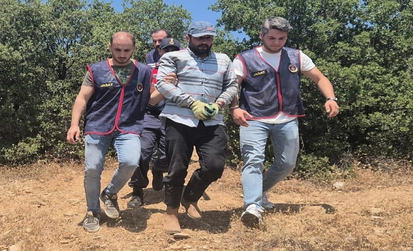 Yakalanmamak için dağda yaşayıp, ayı kapanı kurmuş