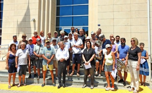 Yangınlar sonrası ilk adım Çeşme'den geldi: Gediz'e suç duyurusu!