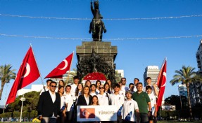 Yelkende 420 Dünya Şampiyonası İzmir'de başladı