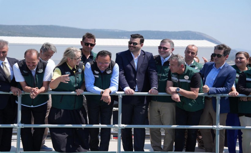 AK Partili İnan, İzmir'den Özel'e seslendi; AK Parti icraatlarını iyi takip etsin