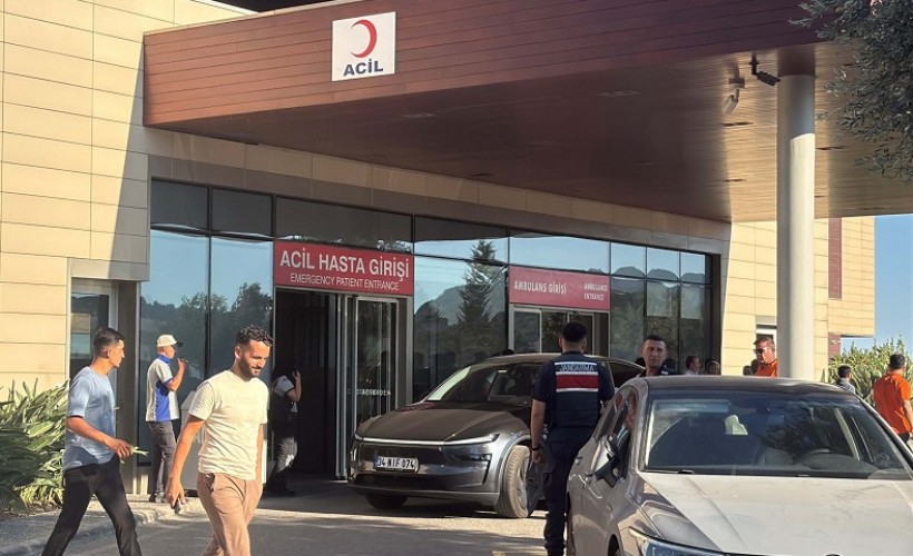Akrabalar arasında bıçaklı borç- alacak kavgası; 1 ölü, 2 yaralı