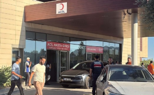 Akrabalar arasında bıçaklı borç- alacak kavgası; 1 ölü, 2 yaralı