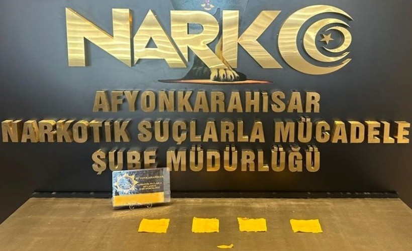 Aranan 7 kişi yakalandı; Peçetelere emdirilmiş uyuşturucu ele geçirildi