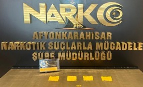 Aranan 7 kişi yakalandı; Peçetelere emdirilmiş uyuşturucu ele geçirildi