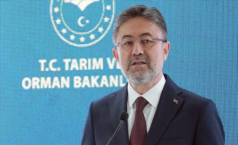 Bakan Yumaklı Çeşme'ye 'su verilecek' dedi Büyükşehir'i topa tuttu