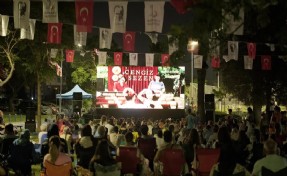 Bayraklı'da 'Açık Hava Sineması' keyfi