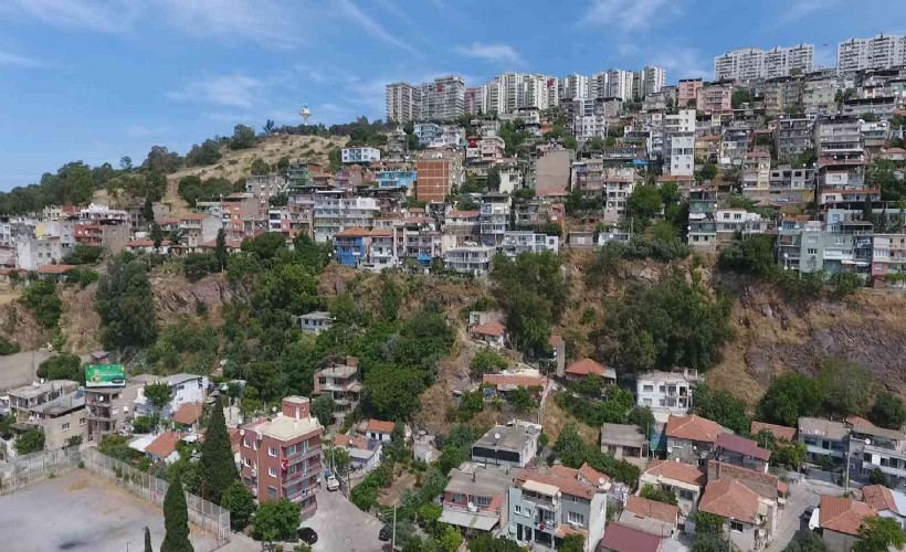 Bayraklı'da o planlar değişerek askıya çıktı! Askeri alan geri döndü