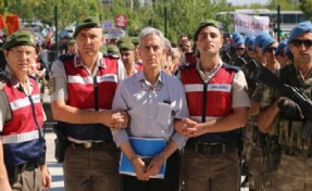Ben 1 numaralı darbeci, Hulusi ise kahraman oldu!
