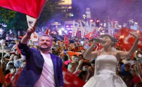 Buca’da Zafer Bayramı coşkusu Aydilge konseri ile taçlandı