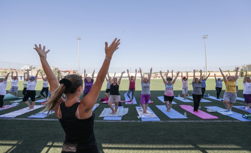 Bucalı kadınlardan yoga derslerine yoğun ilgi