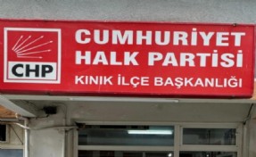 CHP Kınık’ta anlaşmazlık sürüyor: Gençlik Kolları Başkanı da istifa etti