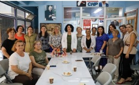CHP İzmir'den 30 ilçede 'Kadınlar Özgürce Konuşuyor' toplantıları: Sonuç bildirgesi açıklandı