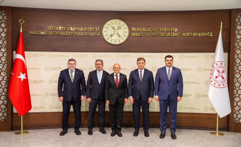 Cemil Tugay; AK Parti İzmir ile kredi onayı için Bakan Şimşek'e gitti