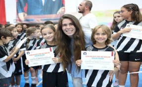 Çeşme Belediyesi Yaz Spor Okulu’nda sertifika coşkusu