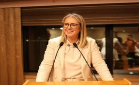 Ceyda Bölünmez Çankırı’dan Başkan Tugay’a İZSU soruları