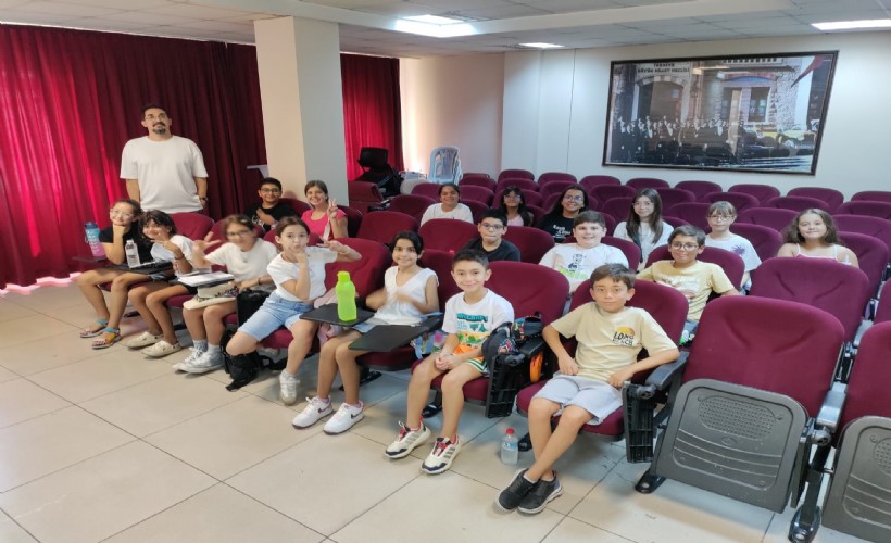 Çiğli Belediyesi Gençlik Tiyatrosu yeni sezon için çalışmalara başladı